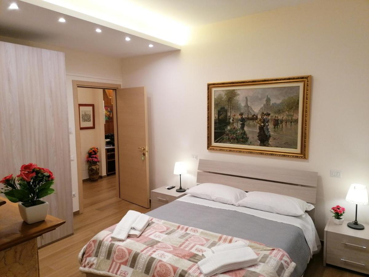 Central Domus Matera B&B Bagian luar foto