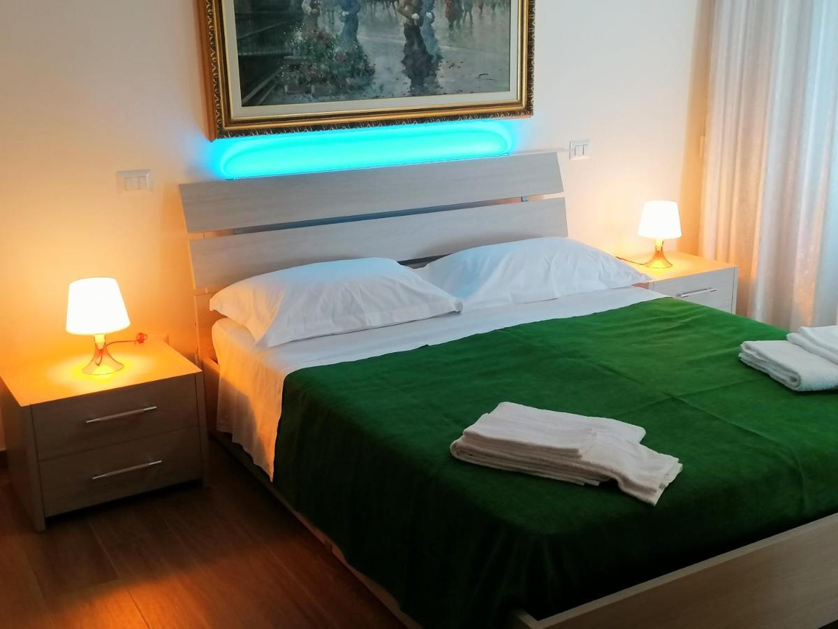 Central Domus Matera B&B Bagian luar foto
